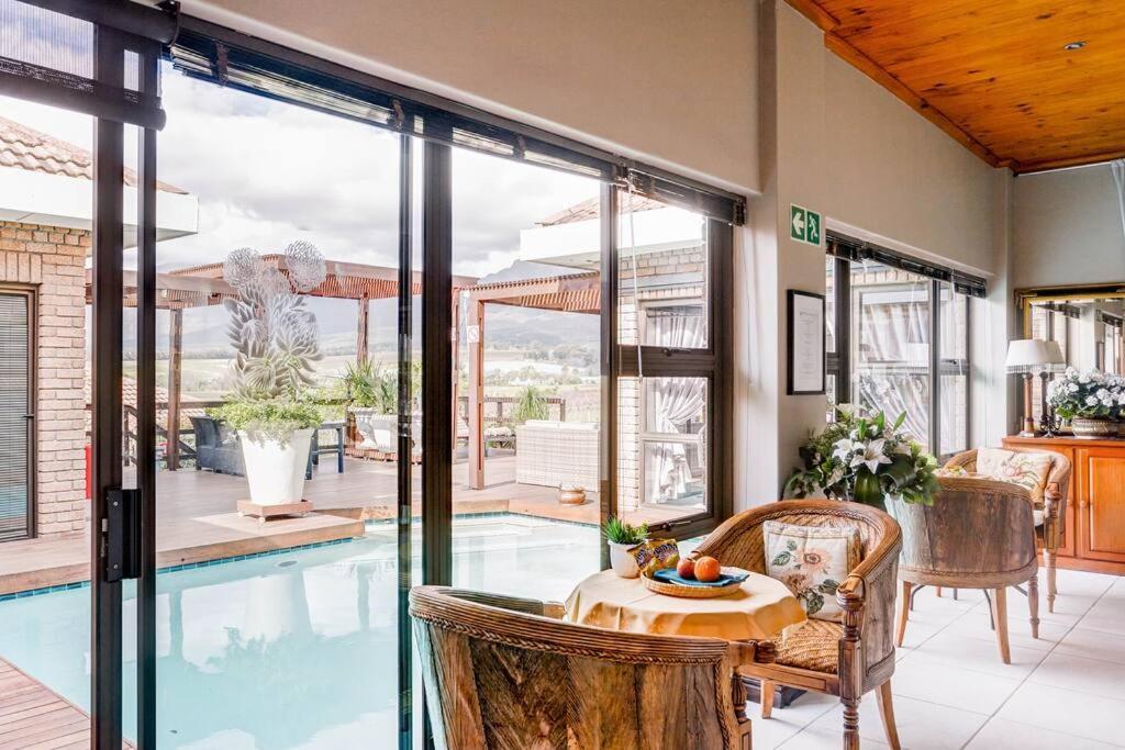 Wellington Country House *